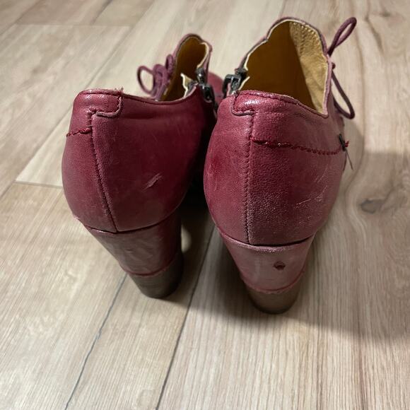 Gold Button Leather Heels Size 8 39 Burgundy Wingtip Booties - Picture 5 of 7
